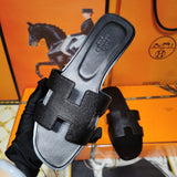 Hermes sandals Style 032 - side profile detail