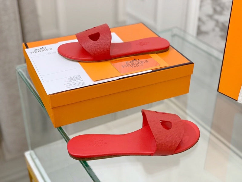 Hermès Nude Classic Ballet Flats - Full Silhouette View