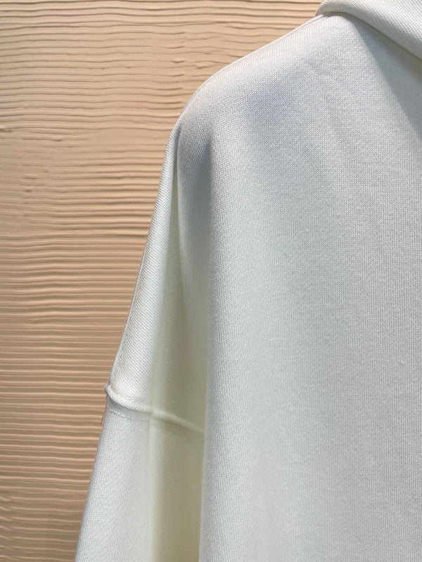 Styling view of Balenciaga luxury piece style No.193