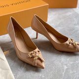 Louis Vuitton shoes front view designer style