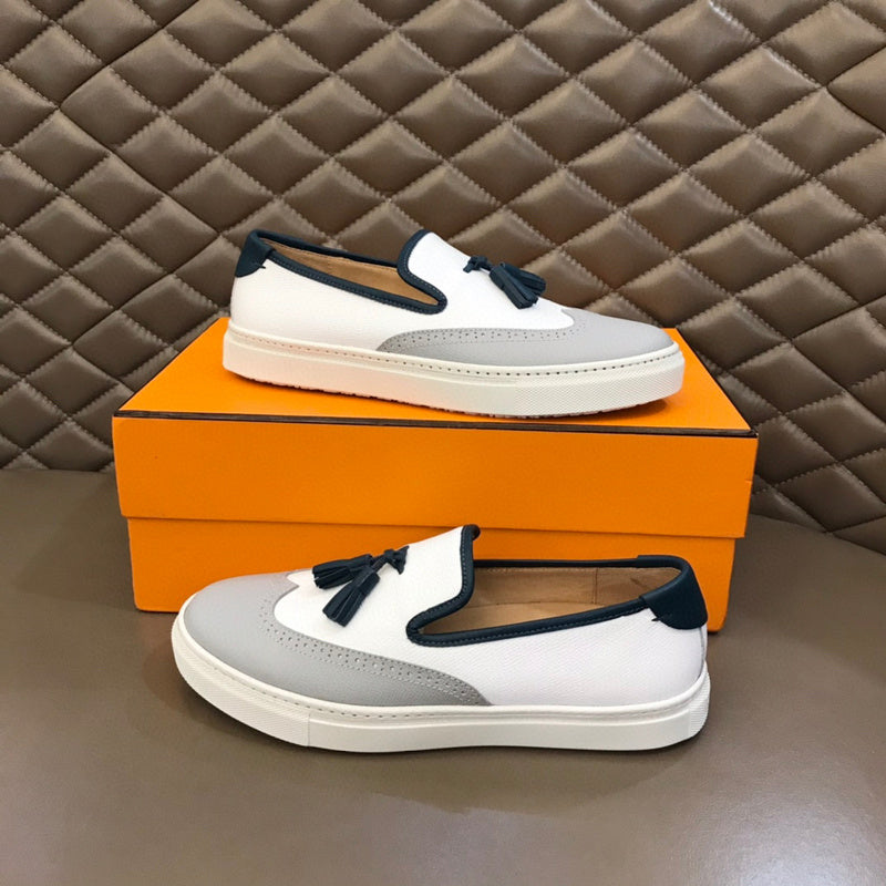 Hermès Red Low-Top Sneakers - Heel Detail View