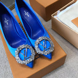 Three-quarter angle view of Louis Vuitton luxury piece style No.081