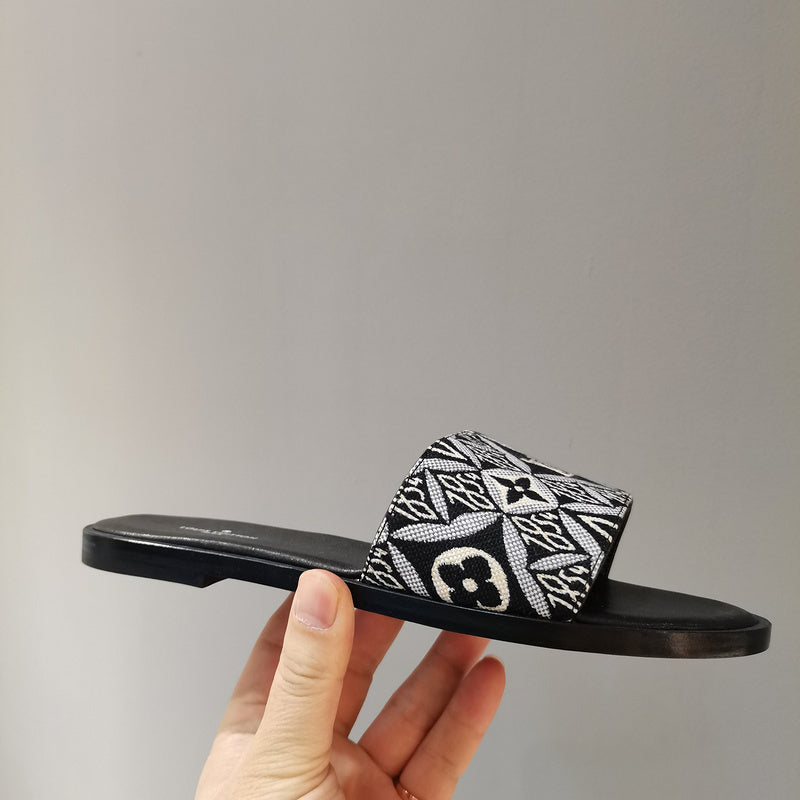 Louis Vuitton shoes Style 233 - angled studio shot