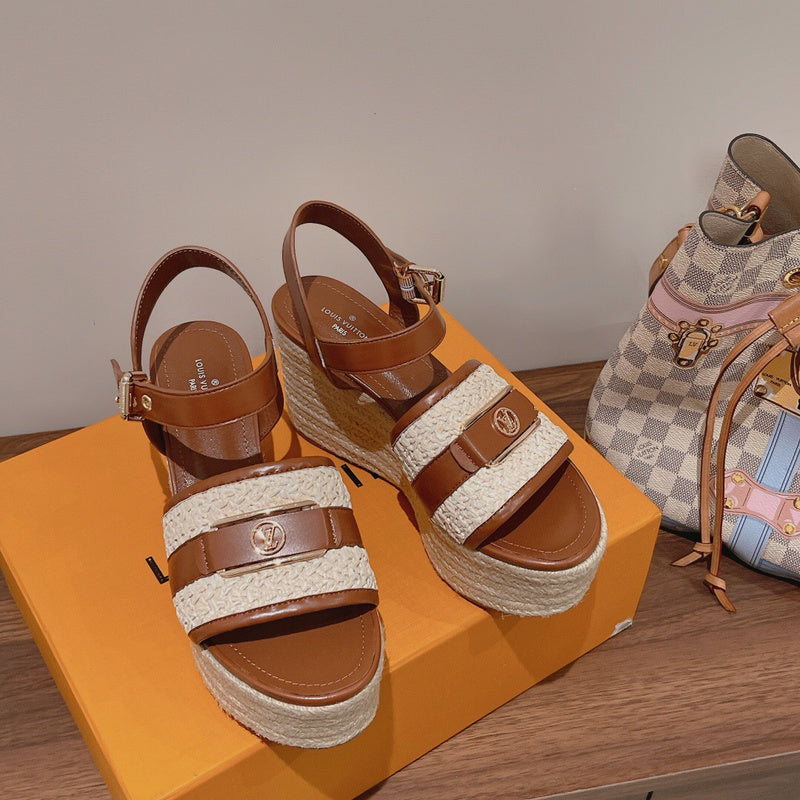 Louis Vuitton shoes Style 356 - sole and craftsmanship detail (alternate angle)