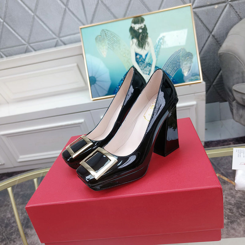 Roger Vivier shoes front view designer style