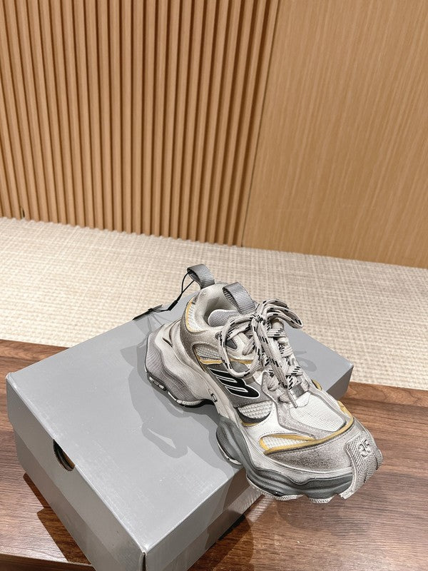 Balenciaga shoes Style 042 - side profile detail