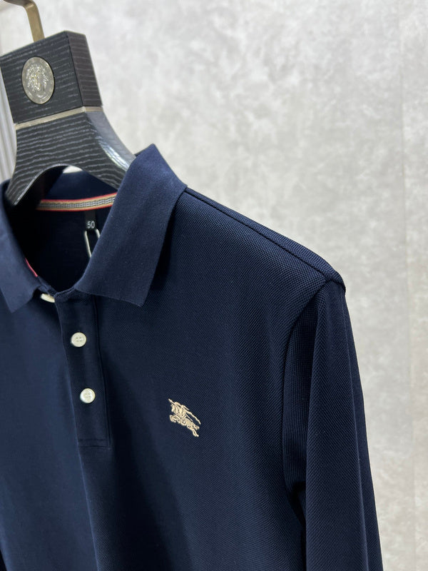 Full silhouette view of Burberry luxury piece style No.401