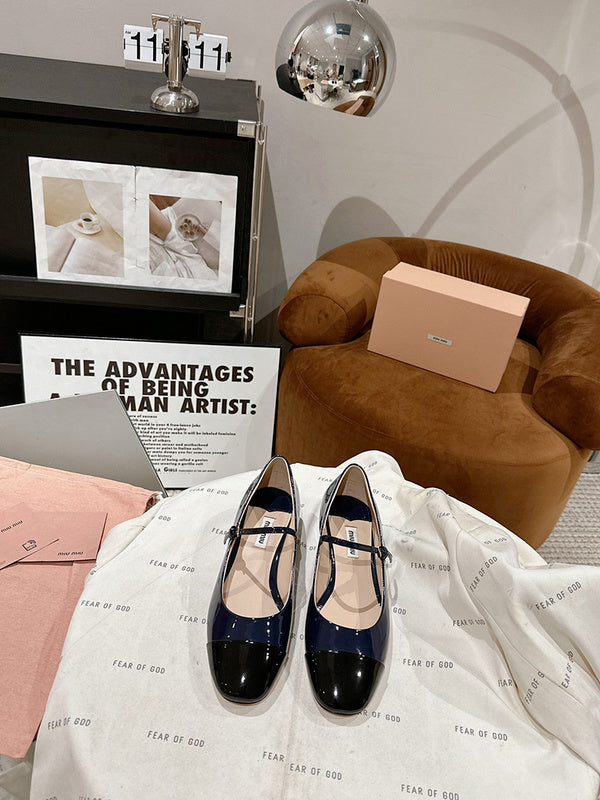 Side profile view of Miu Miu luxury piece style No.129