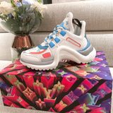 Side profile view of Louis Vuitton luxury piece style No.072