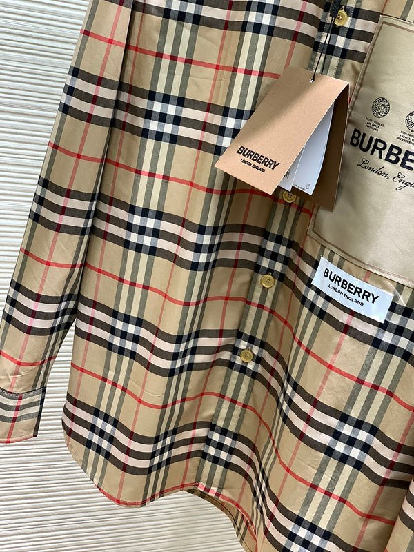 Styling view of Burberry luxury piece style No.039