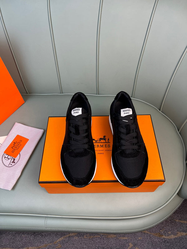 Hermes shoes Style 079 - top view showing design