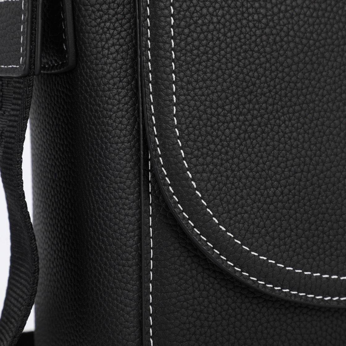 Dior Bags- Dior Saddle Messenger Bag Elegant Everyday Designer Handbag