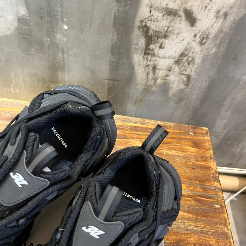 Balenciaga shoes Style 029 - top view showing design