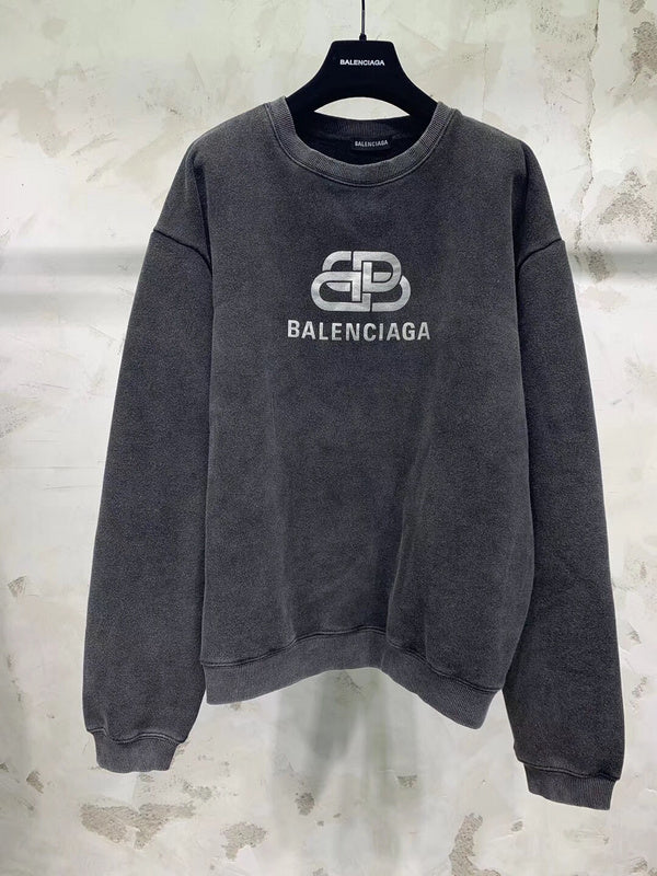 Front view of Balenciaga luxury piece style No.275