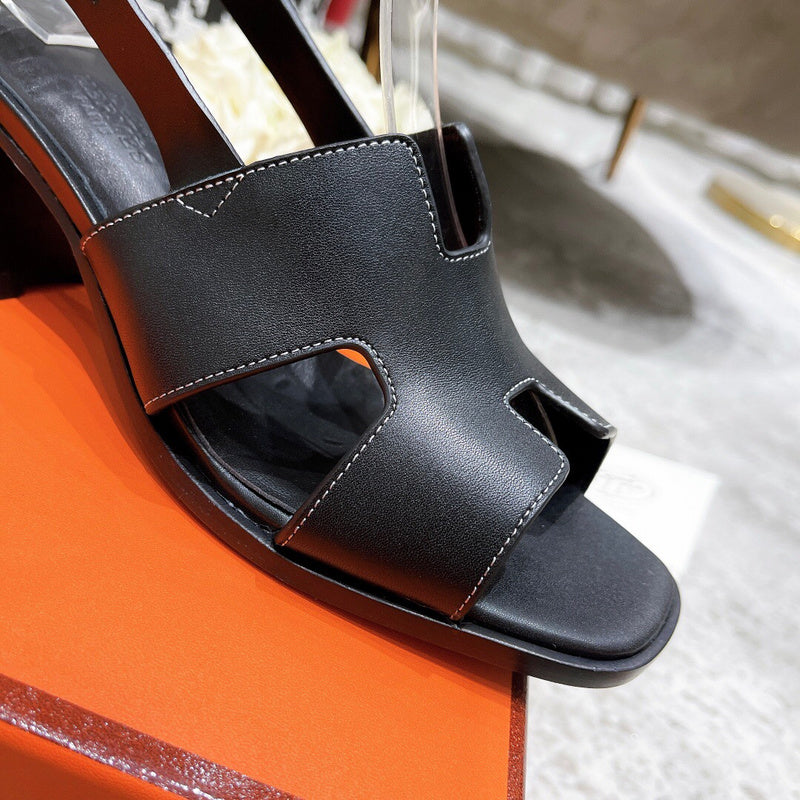 Hermes shoes Style 316 - top view showing design