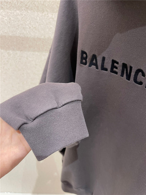 Side profile view of Balenciaga luxury piece style No.437