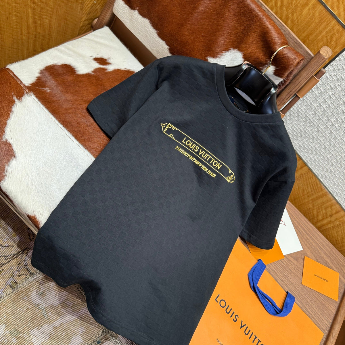 Louis Vuitton T-Shirts- Louis Vuitton Lou T-shirt Casual Everyday Designer Tee