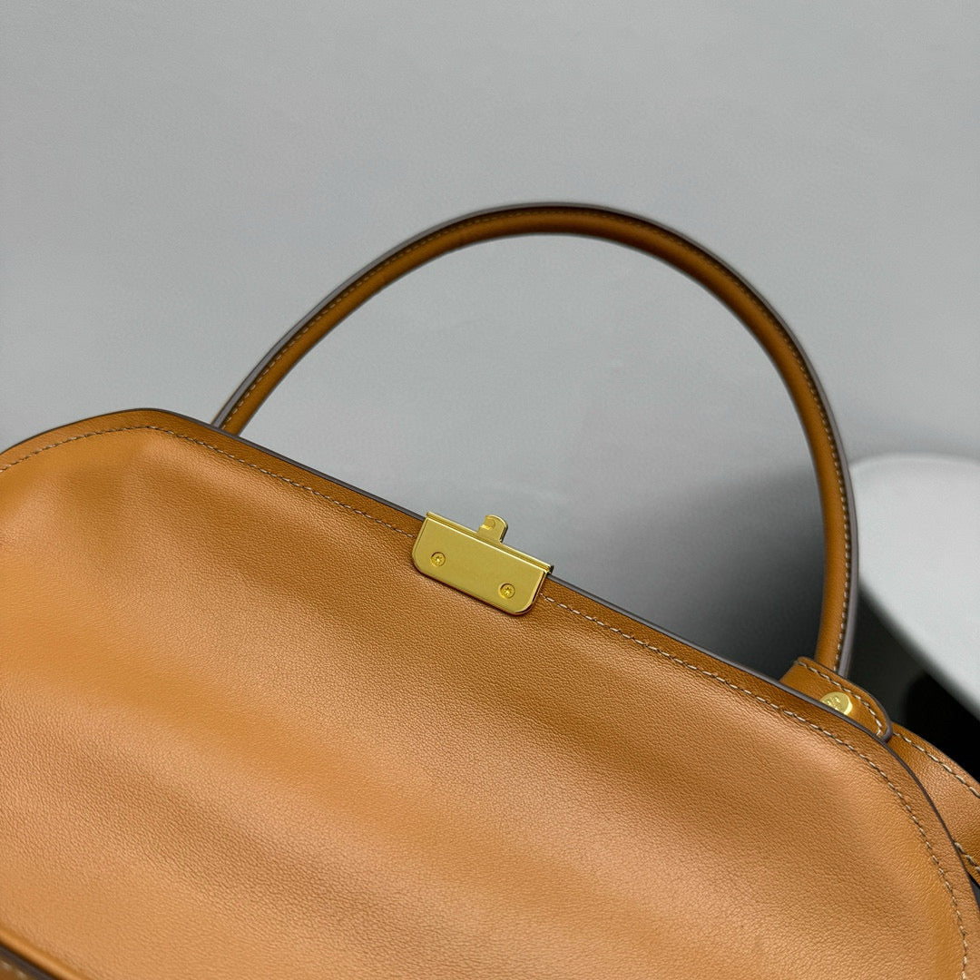 Bags- Miu M Shoulder Bag Elegant Everyday Designer Handbag