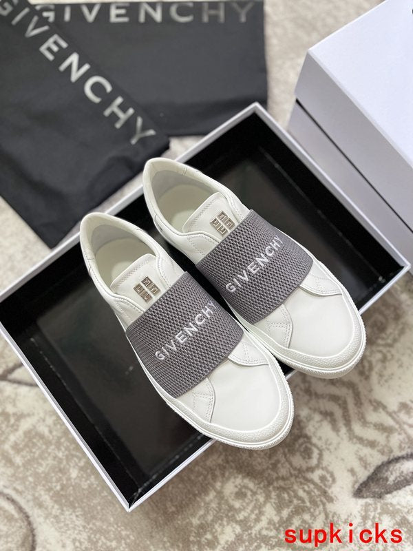Givenchy shoes Style 043 - back heel detail