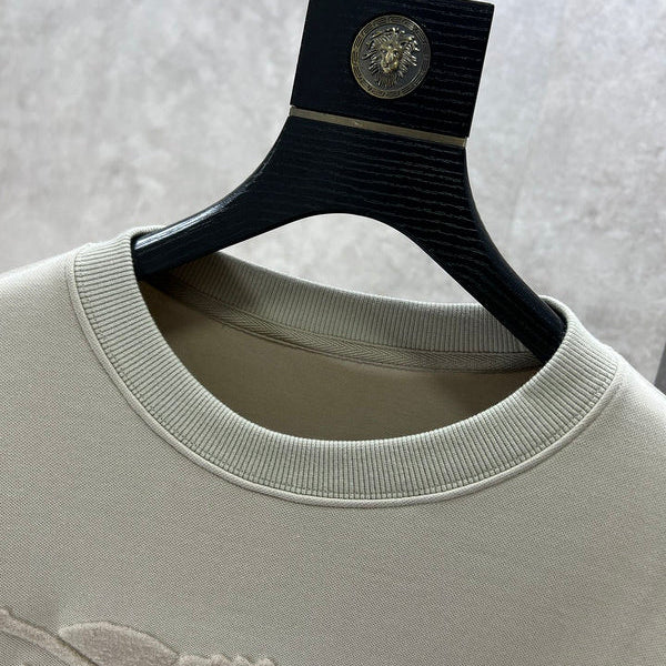 Back view of Burberry luxury piece style No.331