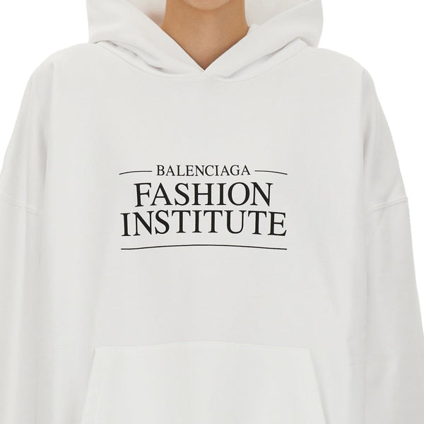 Close-up of Balenciaga jerseys & knitwear hardware and fine stitching