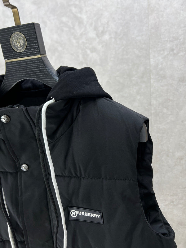 Three-quarter angle view of Burberry luxury piece style No.343
