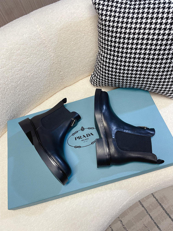 Side profile view of Prada luxury piece style No.129
