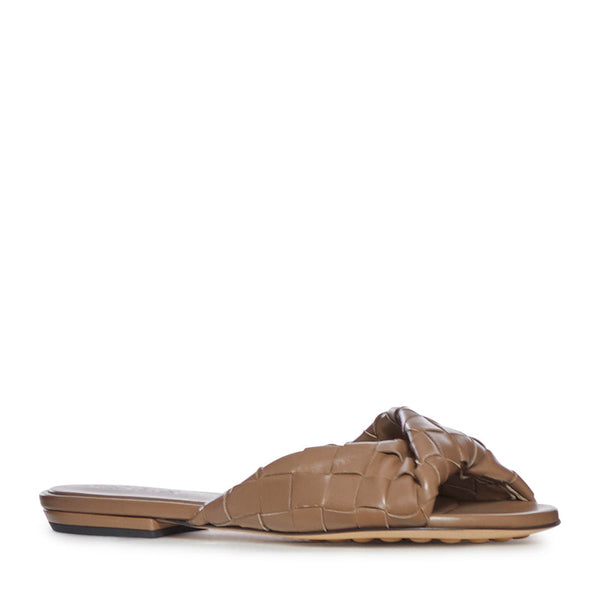 Bottega Veneta premium flats detail and craftsmanship close-up