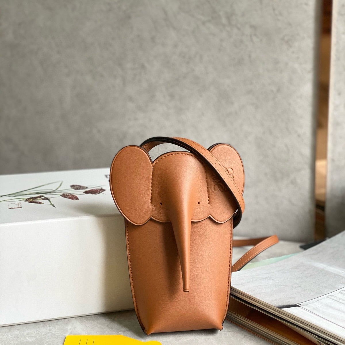 Bags- Loew Elephant Pocket Bag Luxury Designer Leather Handbag