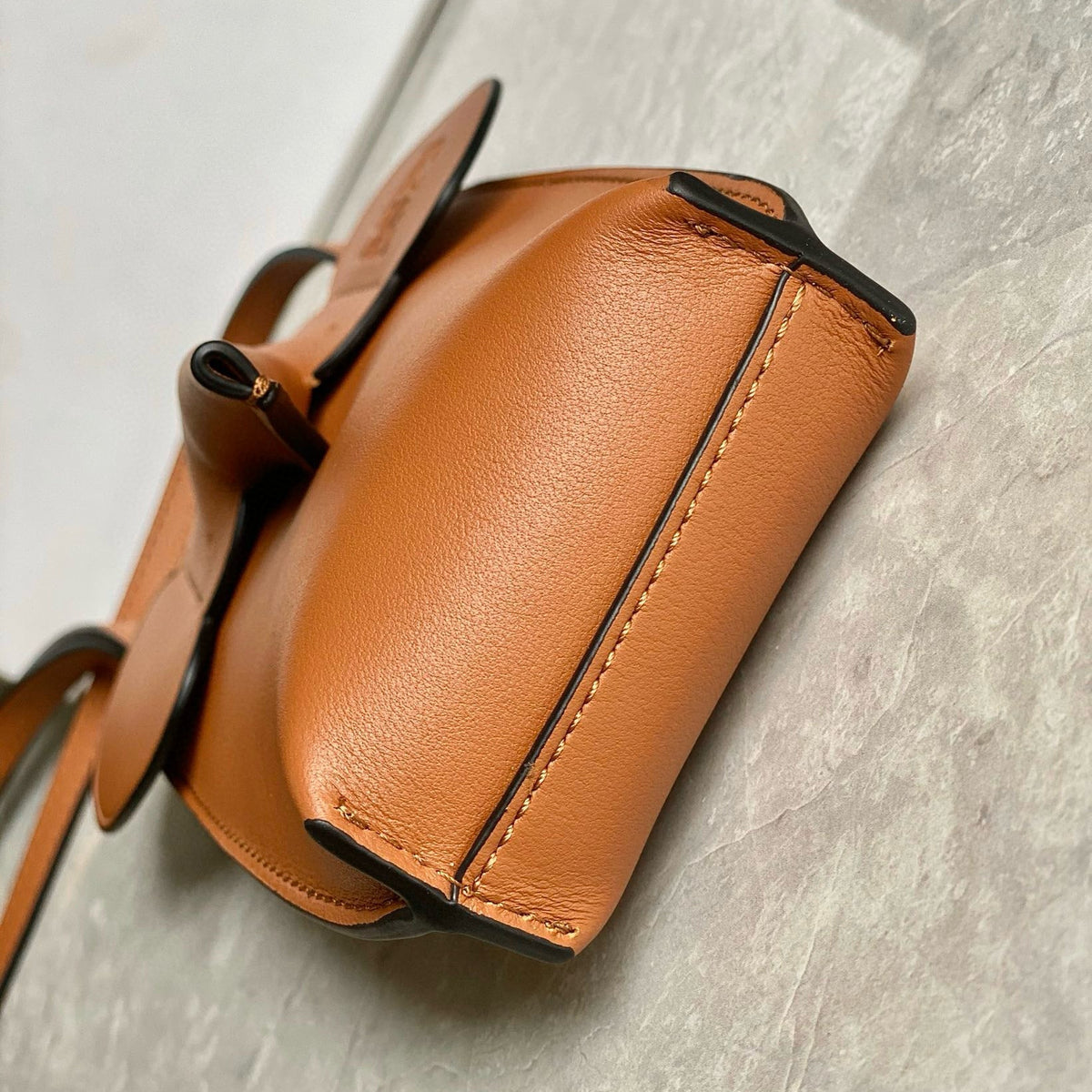Bags- Loew Elephant Pocket Bag Luxury Designer Leather Handbag