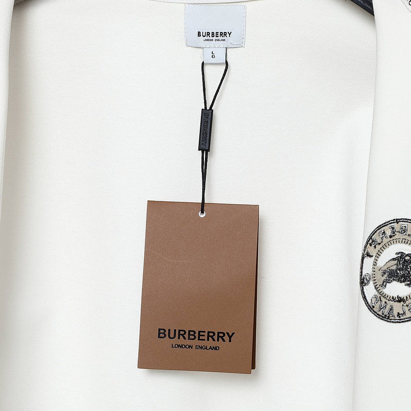 Styling view of Burberry luxury piece style No.504