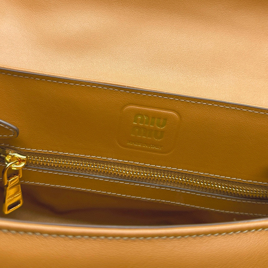 Bags- Miu M Shoulder Bag Elegant Everyday Designer Handbag