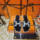 Hermès Camel Ankle Strap Sandals - Toe Detail View