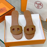 Hermès Nude Classic Ballet Flats - Heel Detail View