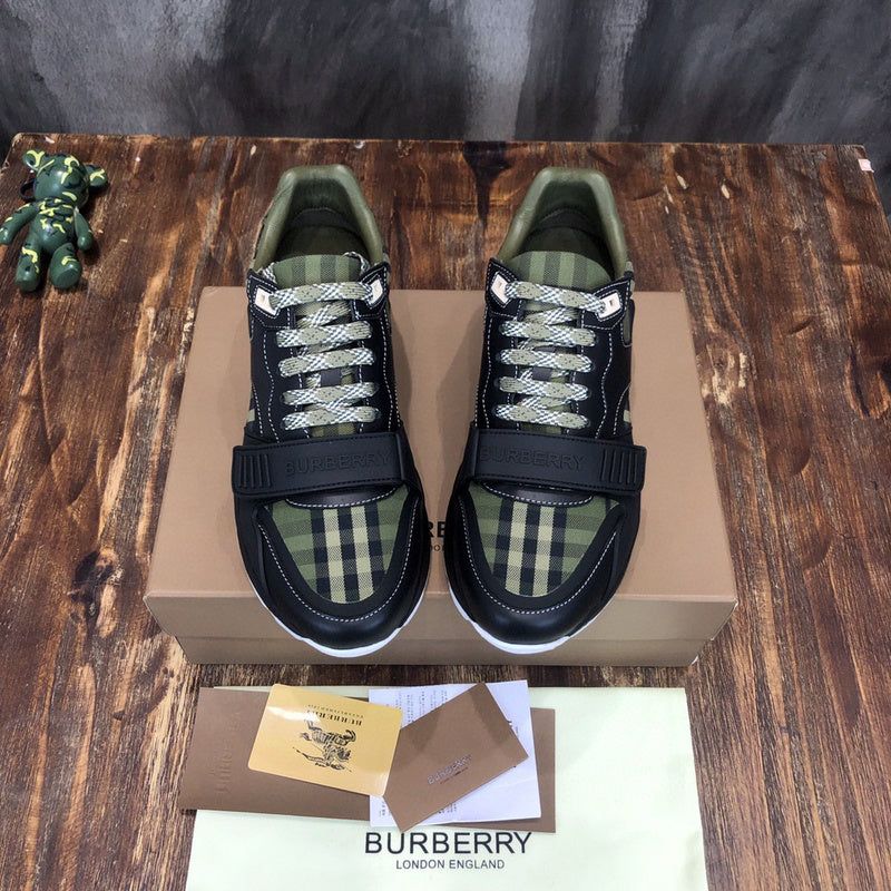 Burberry shoes Style 206 - packaging and accessories
