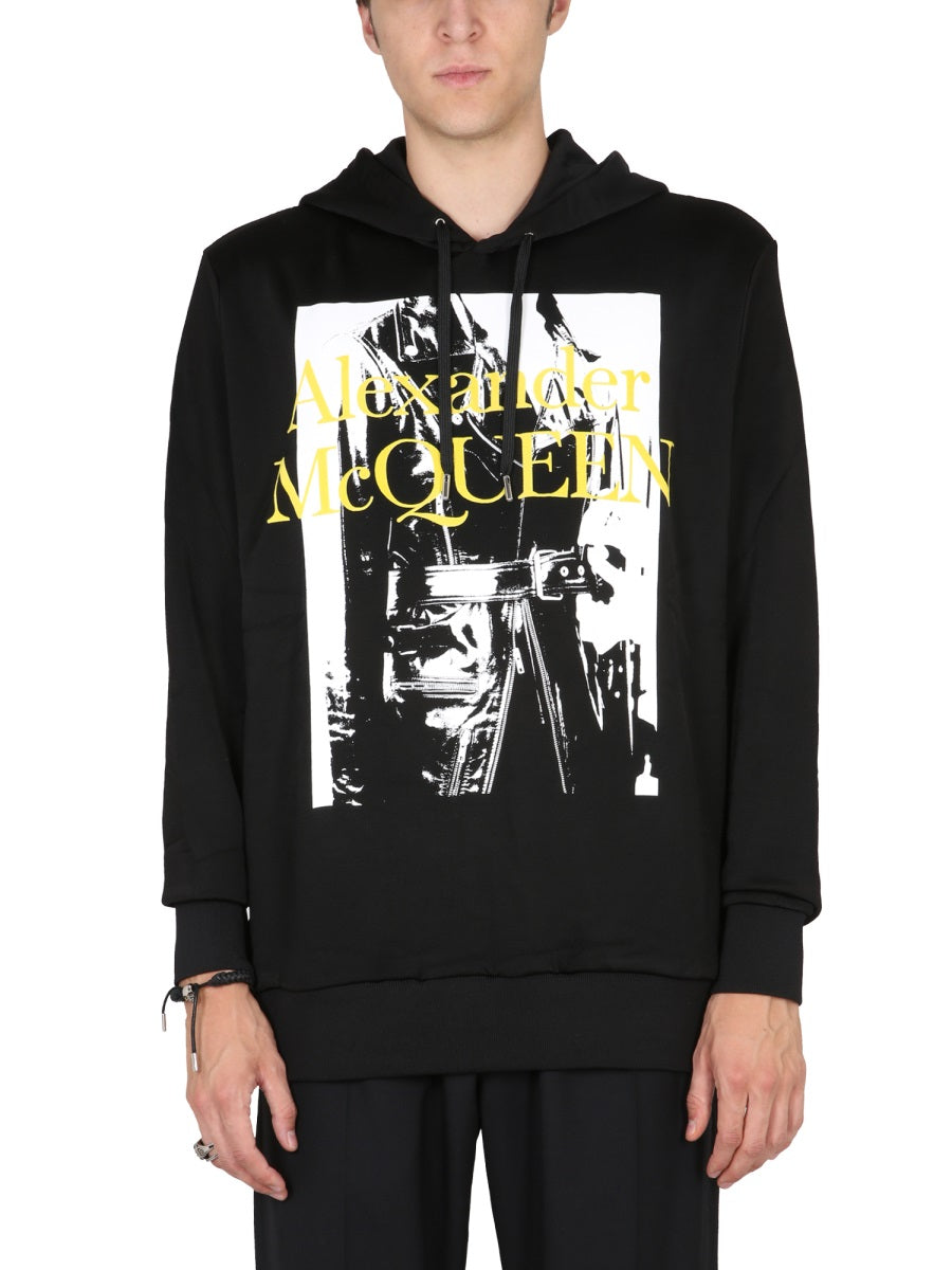 Alexander McQueen Hoodies? Alexander Mcqueen Men Sweatshirt With Atelier Print Comfortable Luxury Streetwear Hoodie