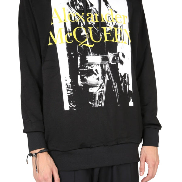 Close-up of Alexander McQueen sweaters & pullovers hardware and fine stitching