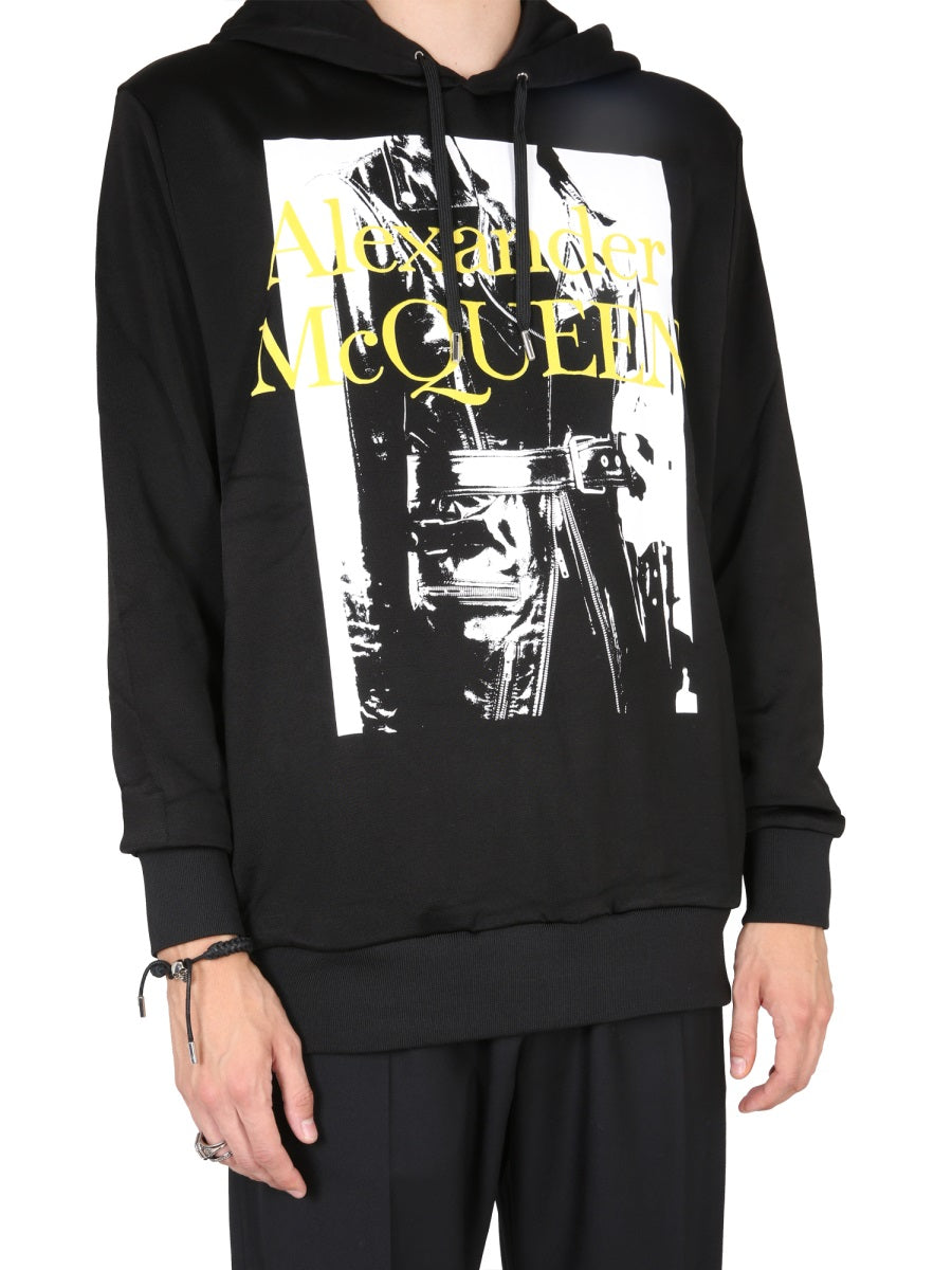 Alexander McQueen Hoodies? Alexander Mcqueen Men Sweatshirt With Atelier Print Comfortable Luxury Streetwear Hoodie