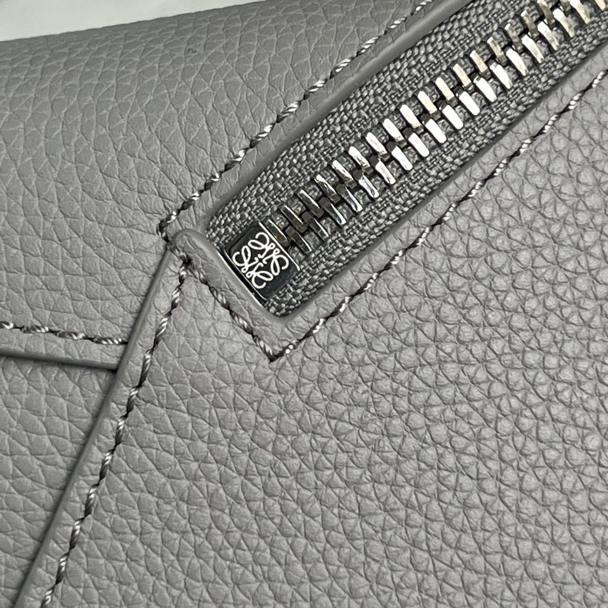 Bags- Loew Small Puzzle Edge Bag Premium Designer Shoulder Bag