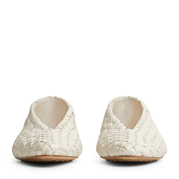Bottega Veneta premium flats detail and craftsmanship close-up