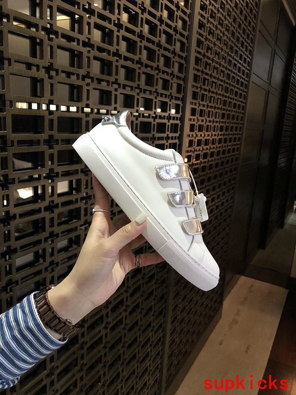 Givenchy shoes Style 080 - sole and craftsmanship detail