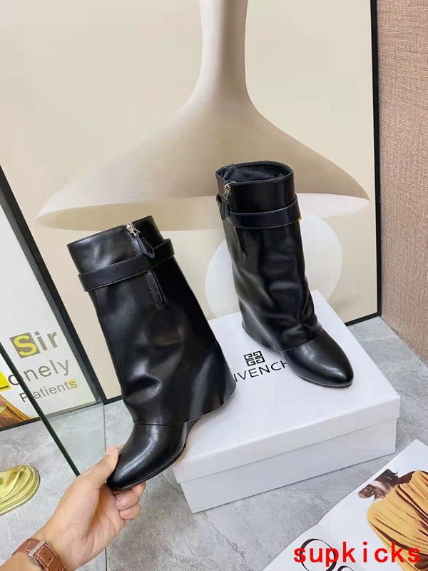 Givenchy Black Combat Boots - Sole Detail View