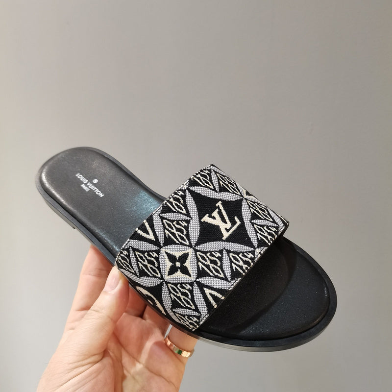 Louis Vuitton Red Low-Top Sneakers - Sole Detail View