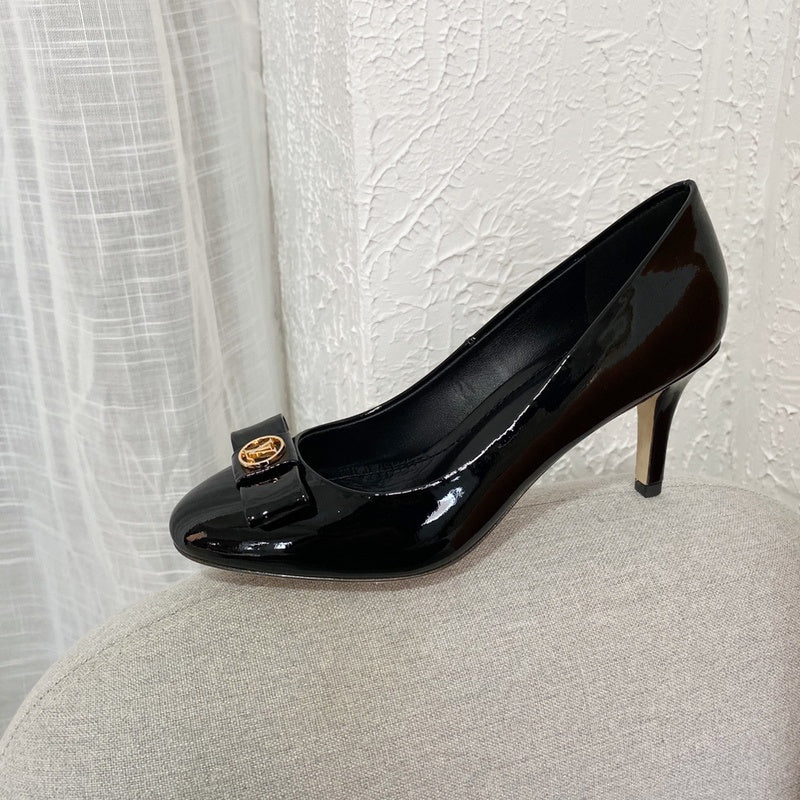 Louis Vuitton Red Block Heel Pumps - Toe Detail View