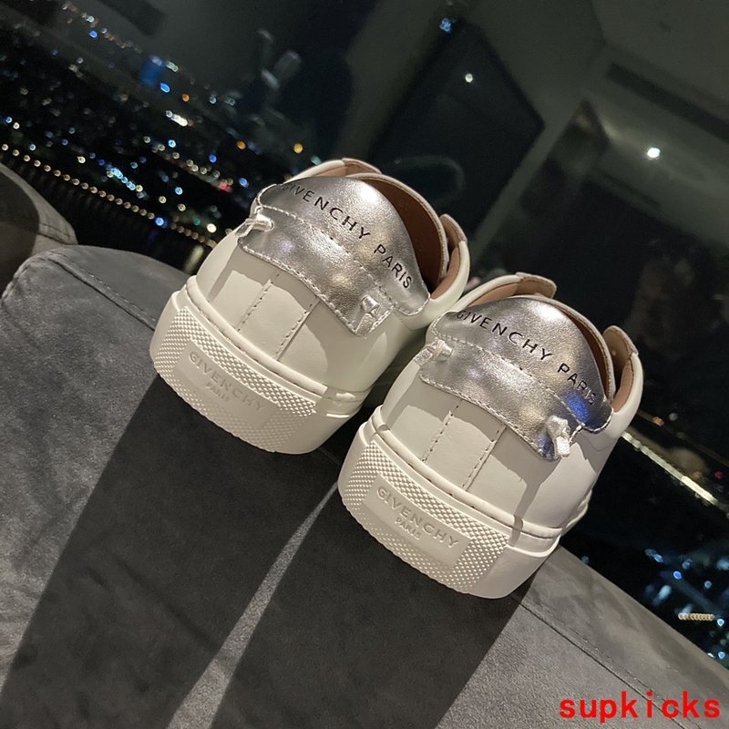 Givenchy shoes Style 085 - top view showing design