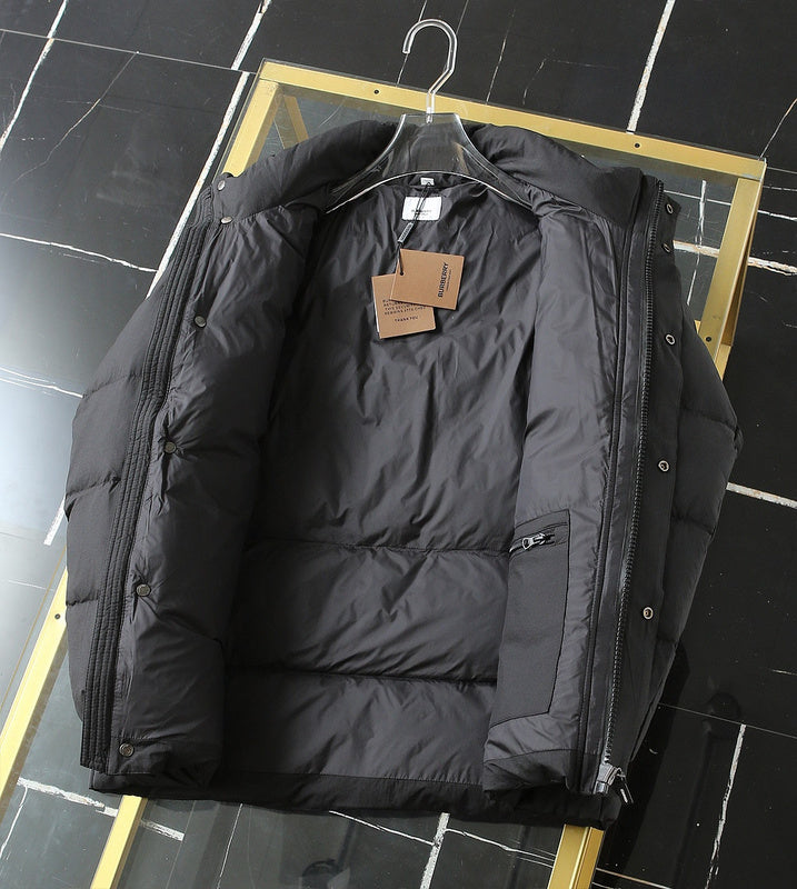 Back view of Burberry luxury piece style No.514