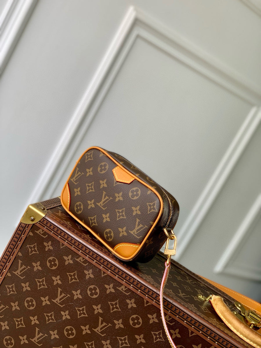 Louis Vuitton Wallets- Louis Vuitton Lou Trocadero Wearable Wallet Elegant Everyday Leather Wallet