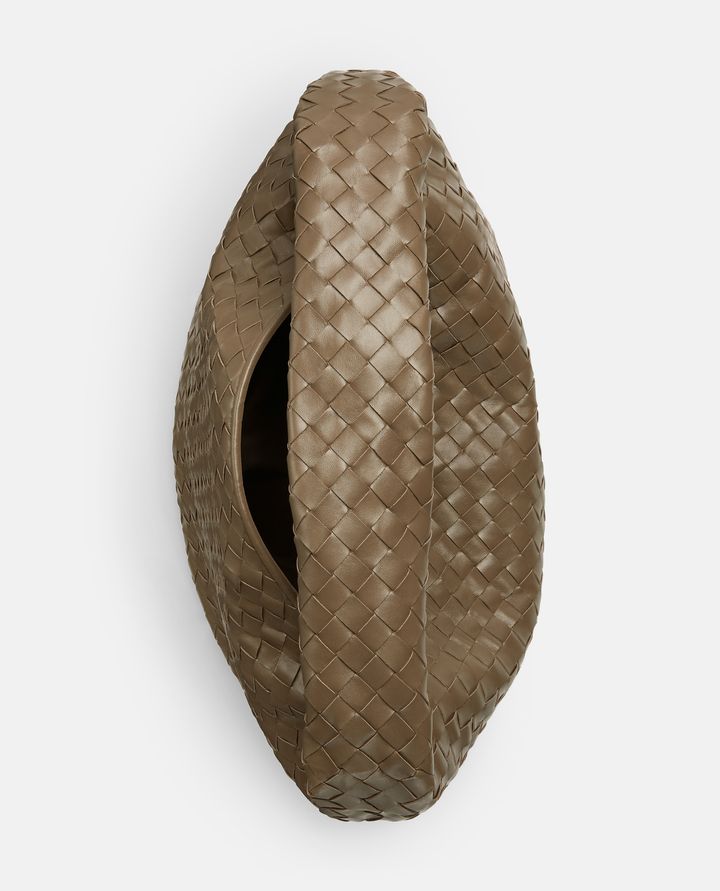 Bottega Veneta premium shoulder bags detail and craftsmanship close-up