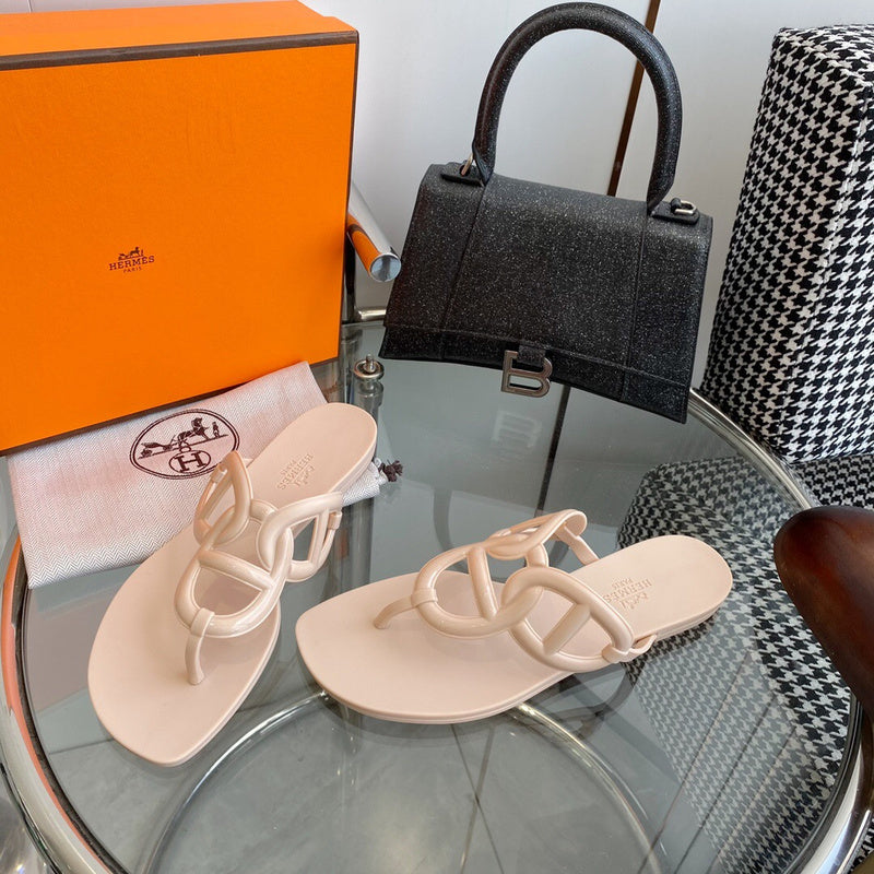 Hermes shoes Style 326 - interior and comfort detail (alternate angle)