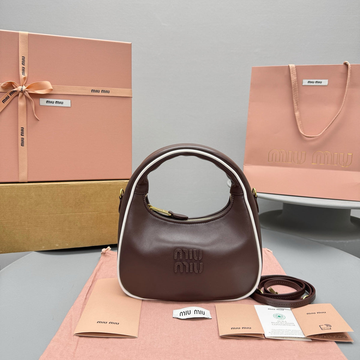 Bags- Miu M Wander Bag Elegant Everyday Designer Handbag